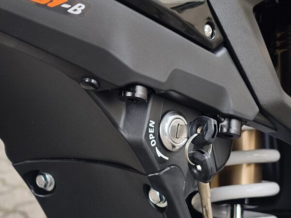 Surron Ultra Bee T 2025 - Image 17